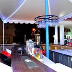 Club Dena Ξενοδοχείο με διαμερίσματα Μαρμαρίς