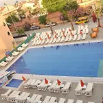Club Dena Ξενοδοχείο με διαμερίσματα 3*