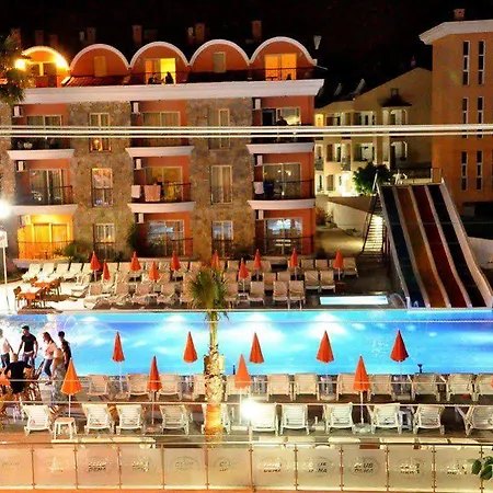 Club Dena Ξενοδοχείο με διαμερίσματα 3*