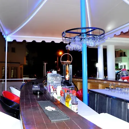 Club Dena شقة فندقية مرمريس