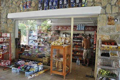 Club Dena Ξενοδοχείο με διαμερίσματα 3*