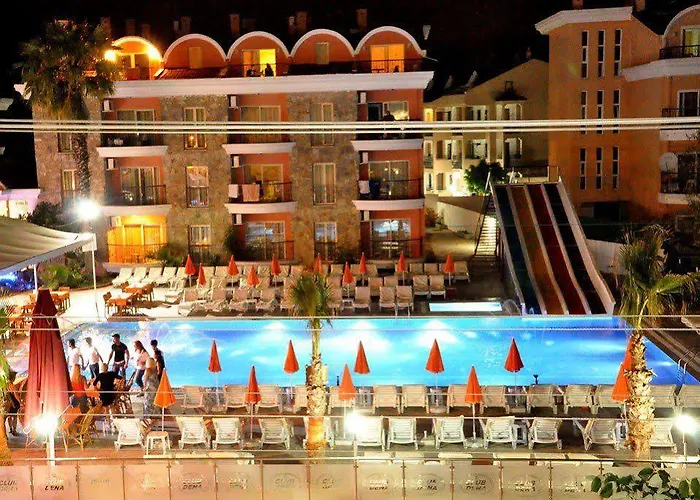 Club Dena Ξενοδοχείο με διαμερίσματα 3*