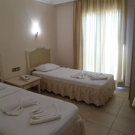 Aparthotel Club Dena 2*