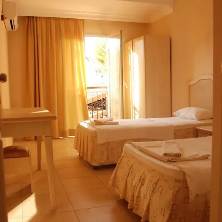 Club Dena Aparthotel 2*