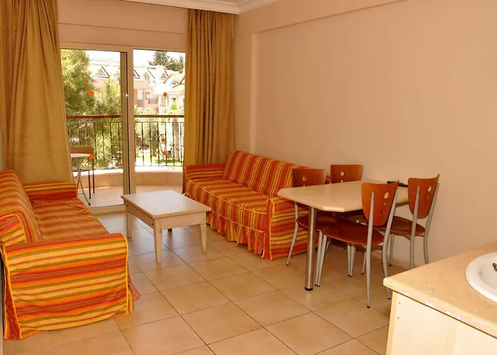 Club Dena شقة فندقية 3*