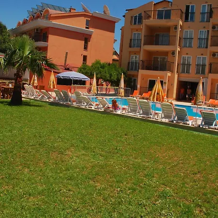 Club Dena Aparthotel