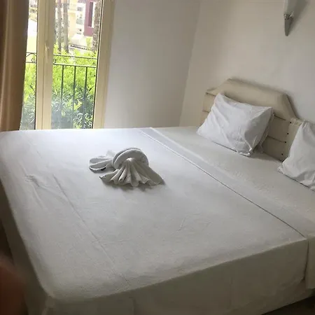 Club Dena Aparthotel 3*