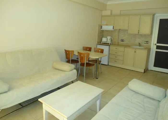 Club Dena Мармарис