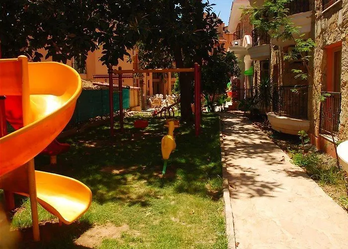 Apart-hotel Club Dena 3*