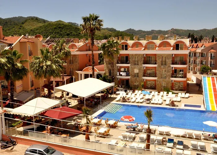 Apart-hotel Club Dena 3*